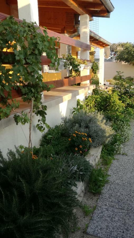 Apartment Marta Razanac Exterior photo